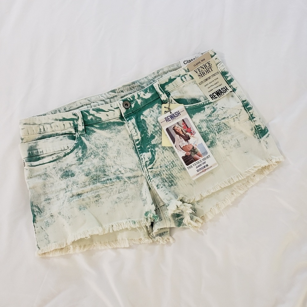 Green Rewash Venice Shorts Classic Rise Size 19/34